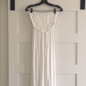 Tart white strapless dress